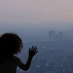 Proč se po lesních požárech necítíte ve své kůži (a dým v plicích je jen začátek)