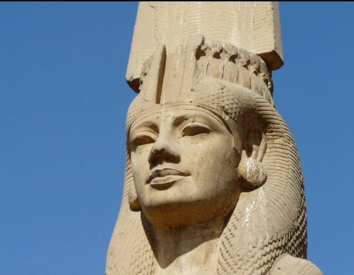 Proč se v hrobkách egyptských princezen našly palcáty a luky - image 1