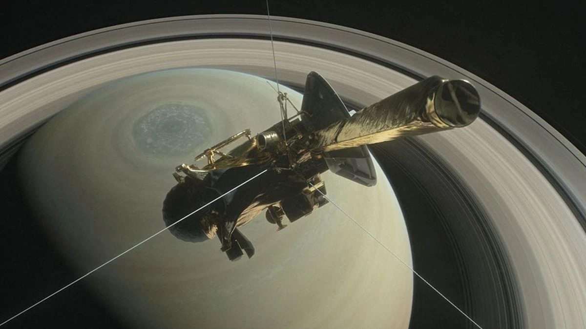 Proč sonda Cassini před svým zánikem zachytila u Saturnu mrazivé kvílení plazmových vln