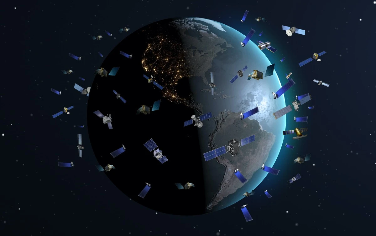Proč vědci natírají satelity nejtmavší barvou Vantablack - image 1