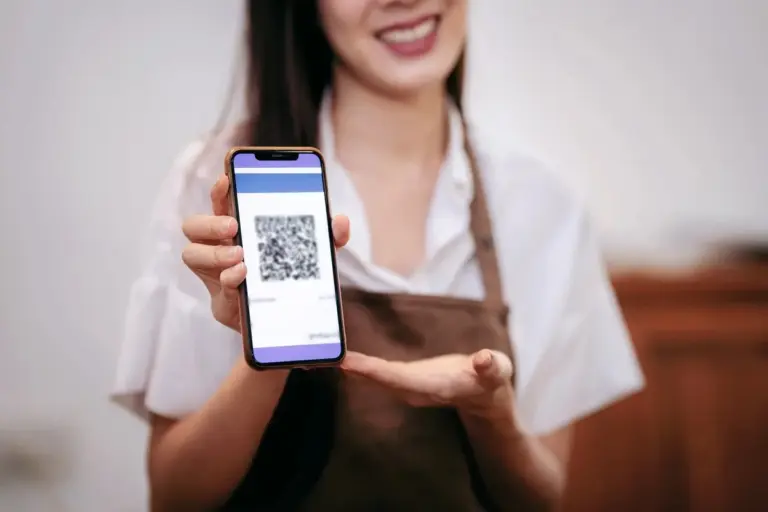 Proč zkušení majitelé telefonů už nikdy návštěvám nediktují heslo na Wi-Fi