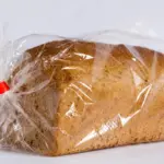 Proč zkušení pekaři nikdy nenechávají chleba v igelitovém sáčku