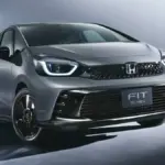 Proč zkušení řidiči volí tento hatchback místo módních SUV
