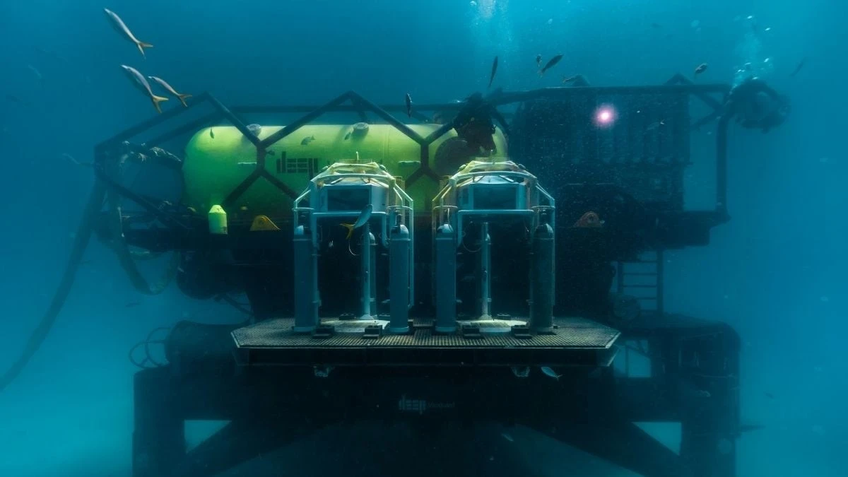 Proč zkušení vědci vyměnili laboratoře za kovovou bublinu na dně oceánu